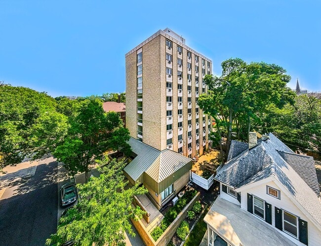 Photo - The Highlander