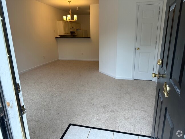 Building Photo - 40 Belhaven Dr Rental