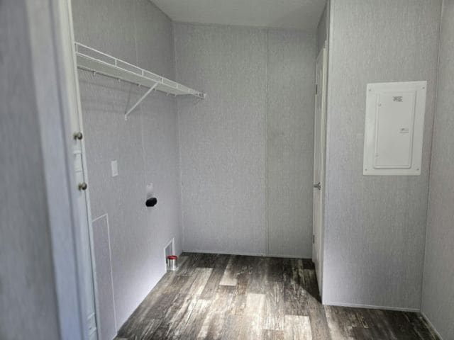 Photo - 6515 15th St E