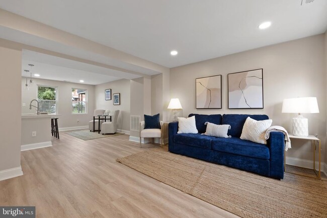 Photo - 1811 Ramblewood Rd