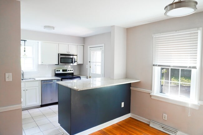 Photo - 1004 Baywood Ct