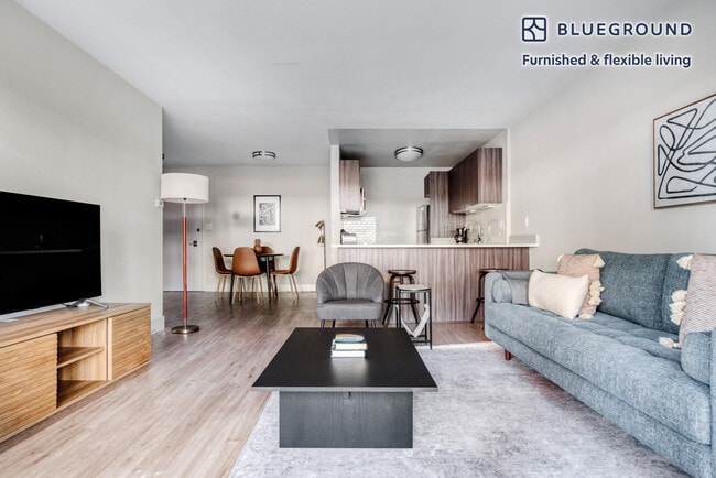 Photo - 745 S Bernardo Ave Unidad FL3-ID816