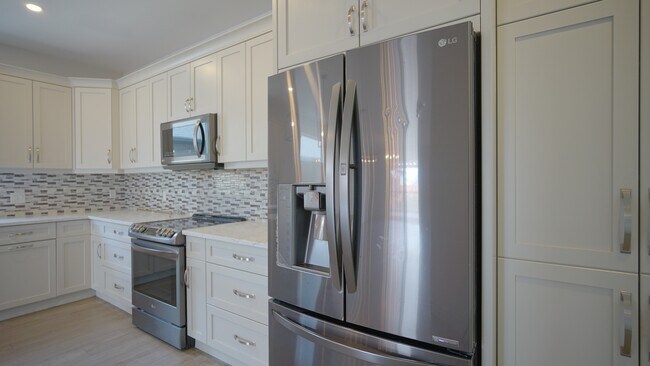 Photo - 89 Sanders Crescent