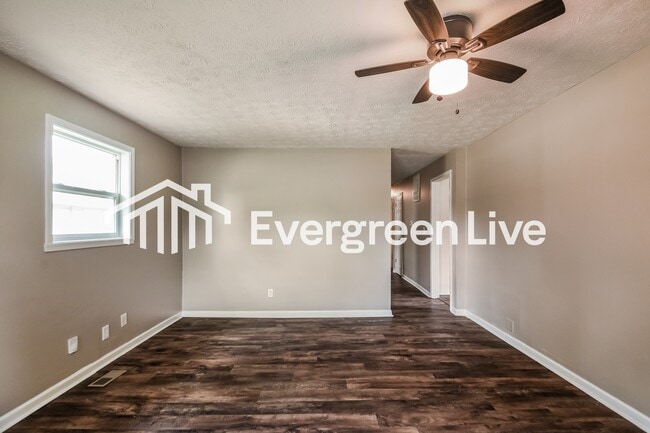 Photo - 4619 N Richardt Ave