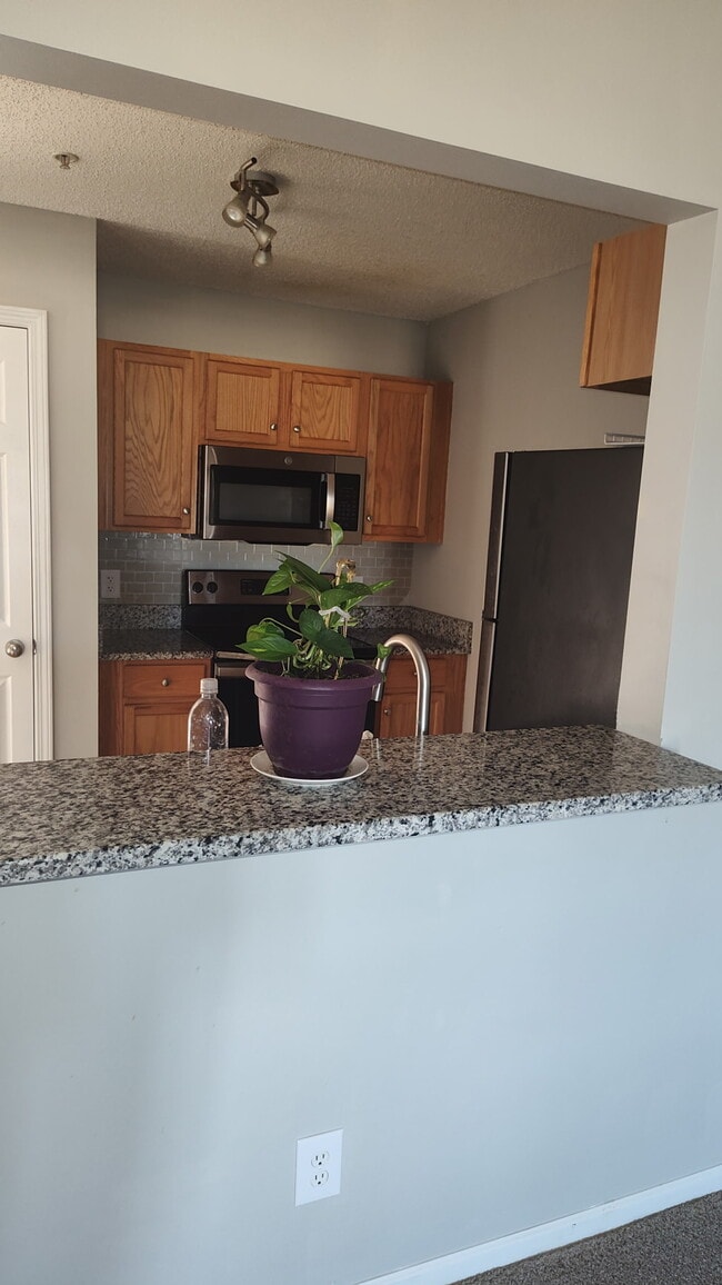 Photo - 2601 Riverridge Ct Unit F