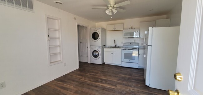 Photo - 1911 S Hayden St Unidad B