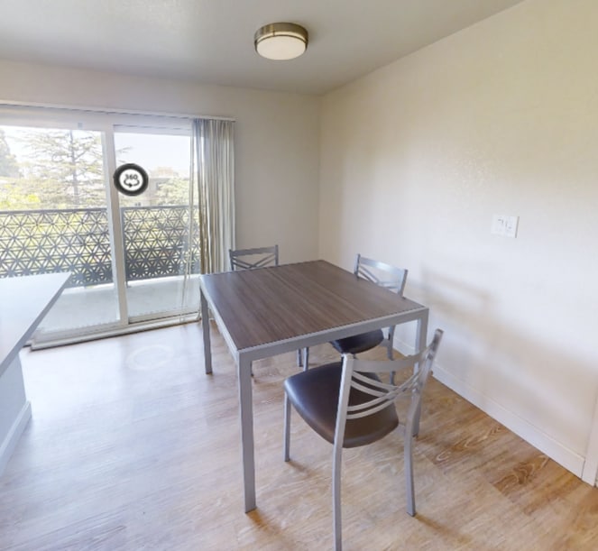 Photo - Piedmont Palace Apartments