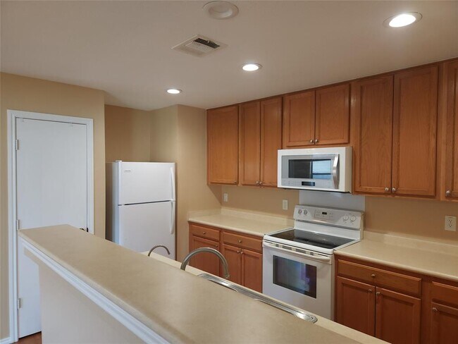 Photo - 273 Tower Dr