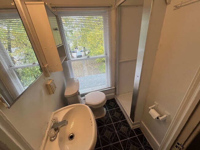 Photo - 910 N 9th St Rd Unit 3