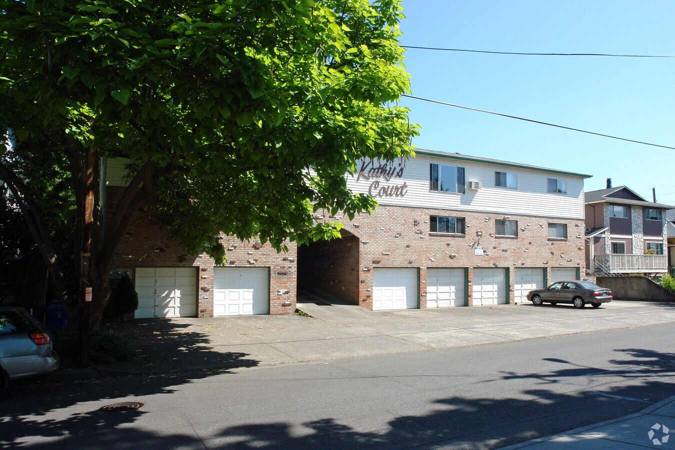 Kathy's Court - Kathy's Court Apartments