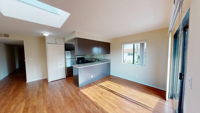 Photo - Monarch Terrace