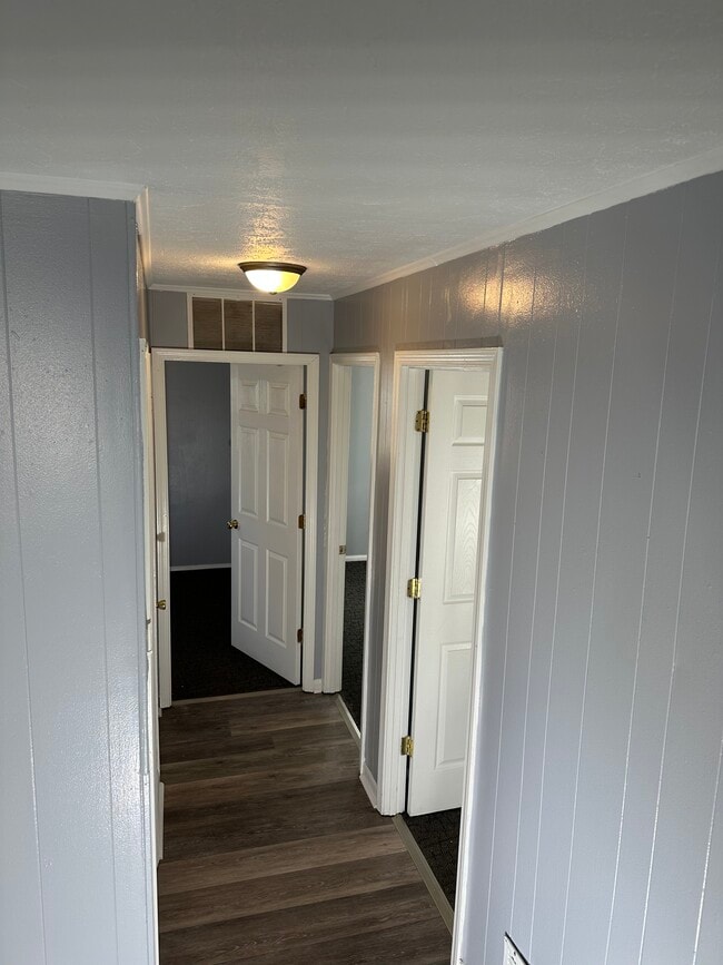 Photo - 2800 Darby Ln