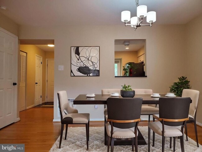 Building Photo - 14920 Forest Landing Cir