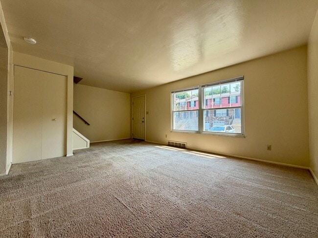 Photo - Amazing 2 BR Apartment at Regency Place! Great Plum Location! Central A/C & MORE! CALL TODAY!