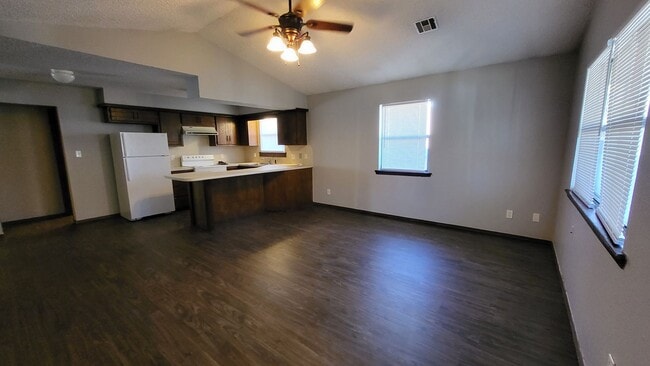 Photo - Easy Access ~ 3 bedroom 1 bathroom Unit A