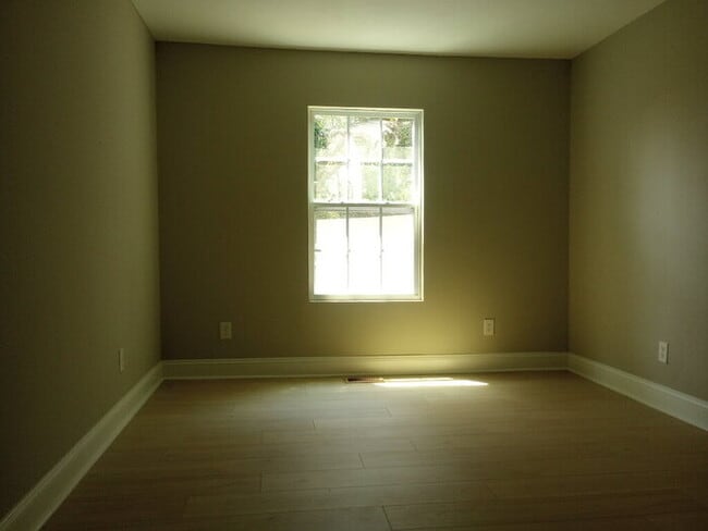 Photo - 326 Sherman Dr