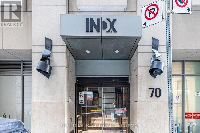 Photo - 70 Temperance St Unité 1912