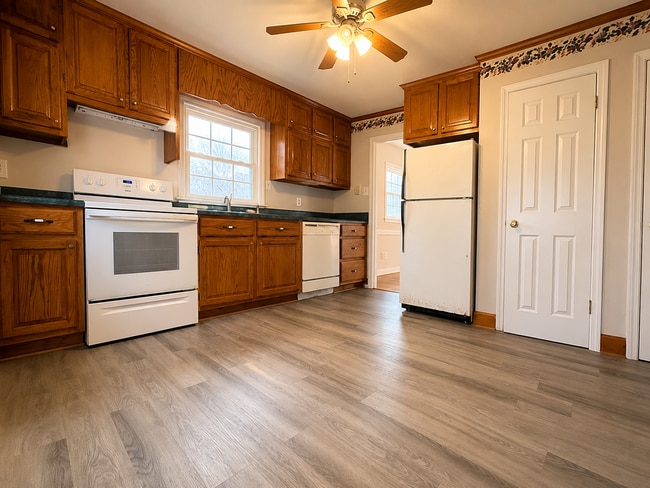 Photo - 3 bed, one bath house in Mebane