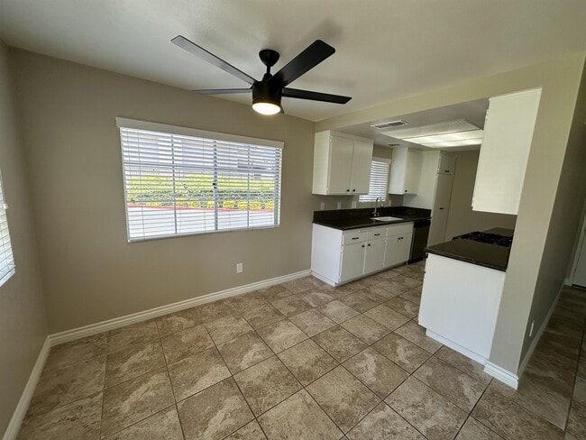 Photo - 9940 Highland Ave