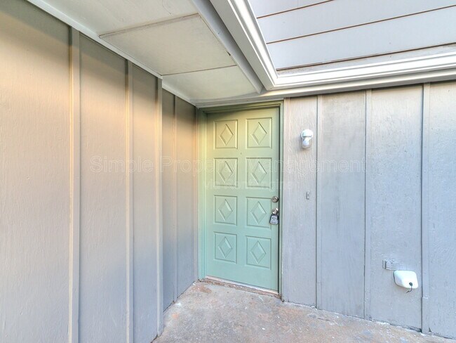 Photo - 8510 Candlewood Dr