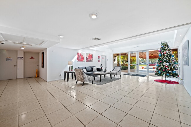 Photo - 140 Lakeview Dr Unidad 103