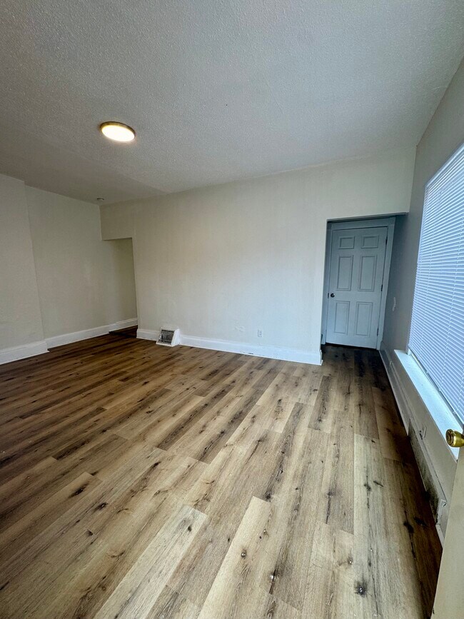 Photo - 1047 12th St Unit 1047