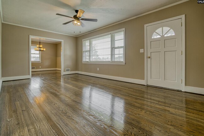 Photo - 700 Jansen Ave