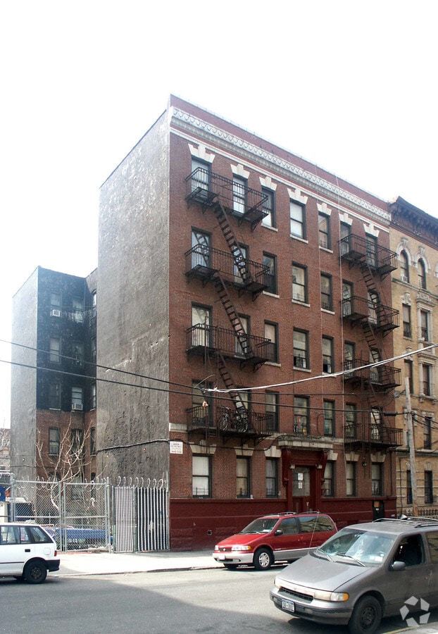 528 E 142nd St - 528 E 142nd St Apartments