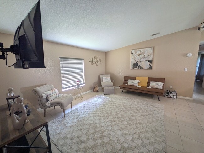 Photo - 2737 Cranmoor Dr