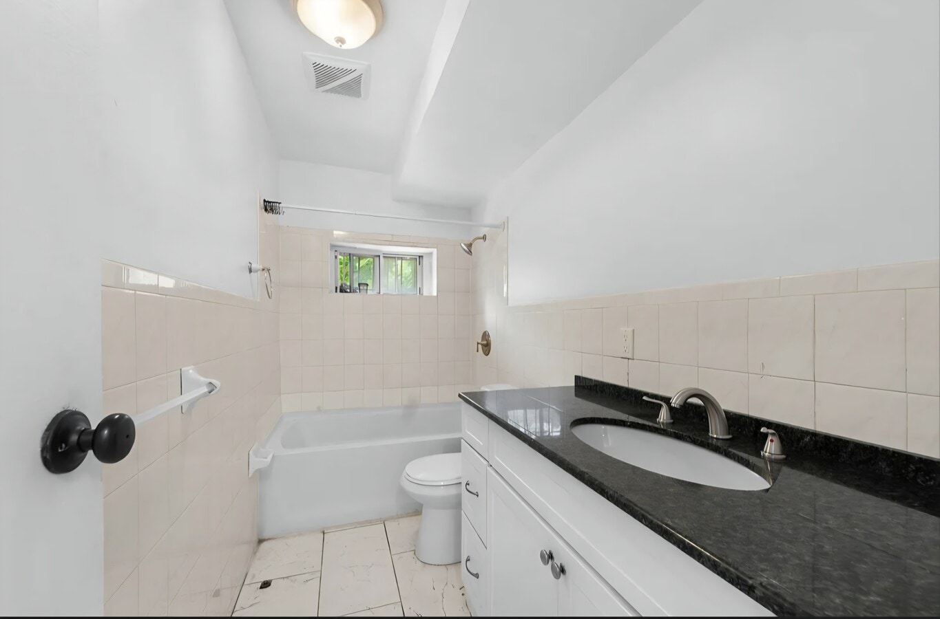 Photo - 64 Bainbridge St