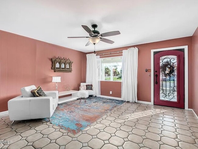 Photo - 2302 W Berridge Ln