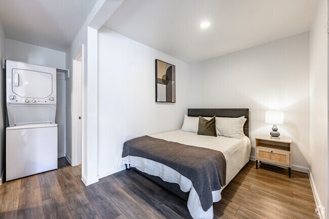 Studio - 475SF - Bedroom - Nuvo Park Place