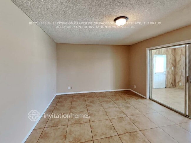 Photo - 3720 W Purdue Ave