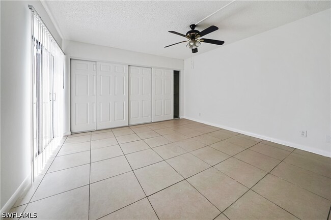 Building Photo - 2173 White Pine Cir Unit C