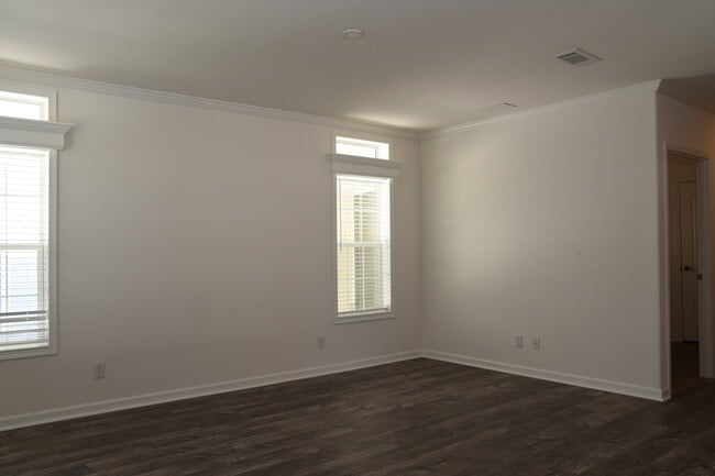 Photo - 1902 W Gleneagles Rd