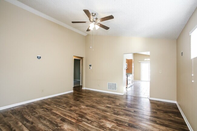 Photo - 8904 Lighthorse Dr