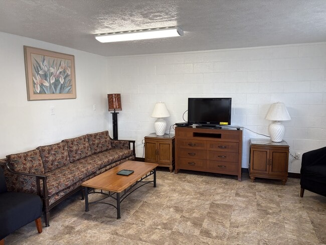 Photo - 2762 Iolani St