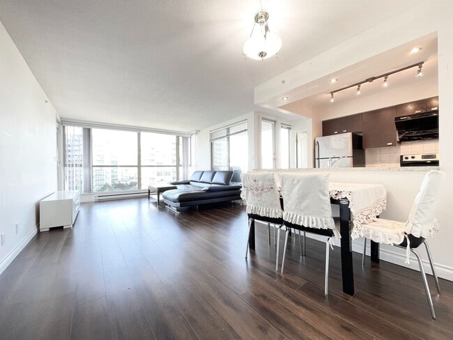 Building Photo - 6191 Buswell St