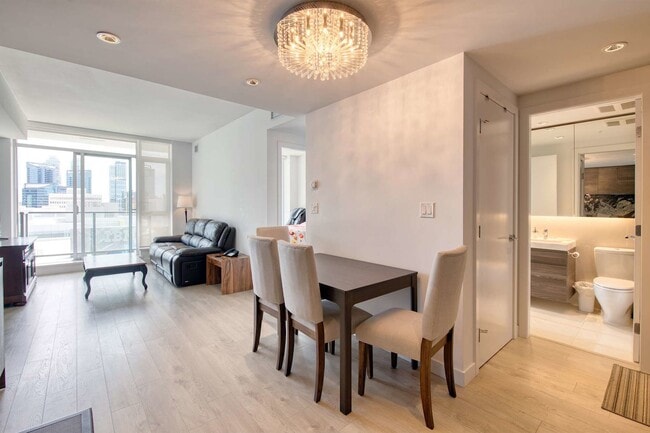 Photo - 310-1012 12 Ave SW