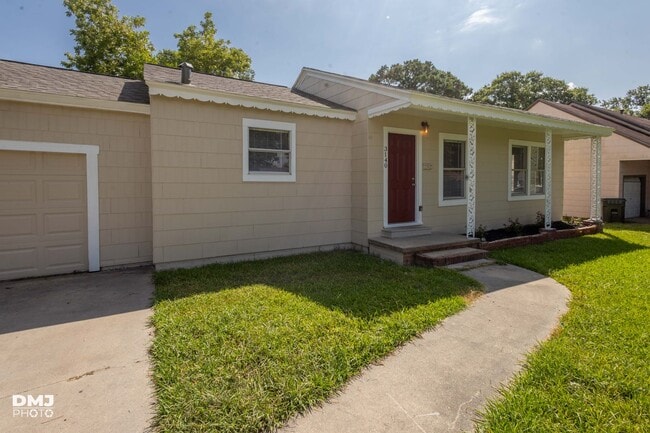 Building Photo - 3140 Boyd Ave