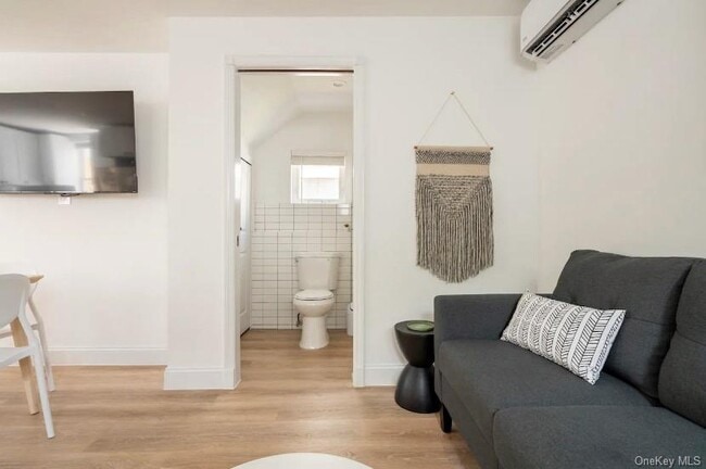 Photo - 1-70 Beach 92nd St