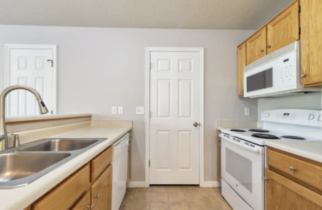 Photo - 1219 S 1850 W