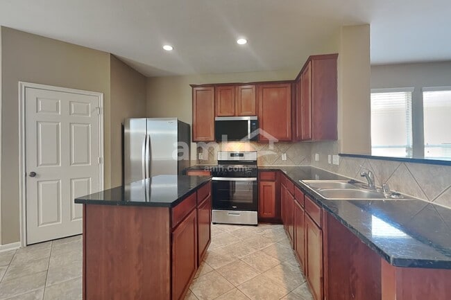 Photo - 7418 Jacobs Well Dr