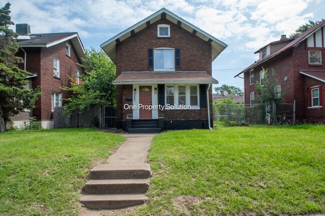 Building Photo - 551 Buchanan St Rental