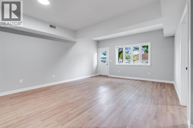 Photo - 27 Orange St