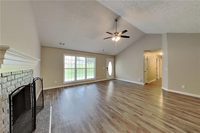 Photo - 399 Charesa Ln