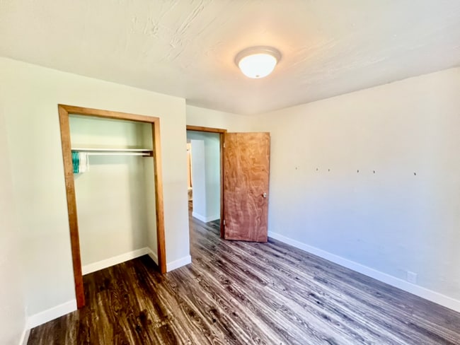Photo - 1032 N Rapids Rd