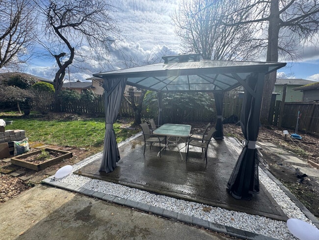 Photo - 14422 NE Shaver St