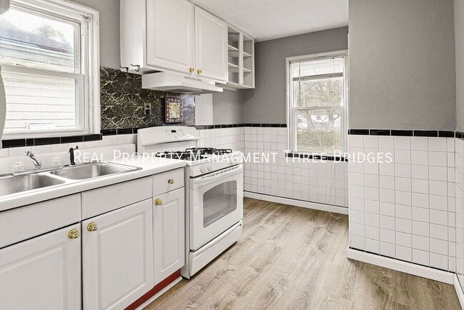 Photo - 249 S Hartnett Ave
