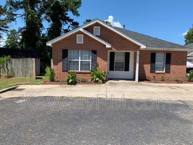 Building Photo - 18 Fowkewood Ct